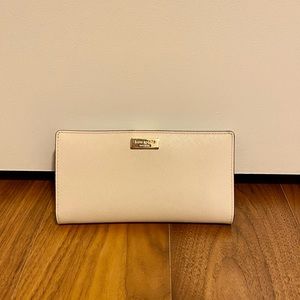 Kate Spade bifold wallet